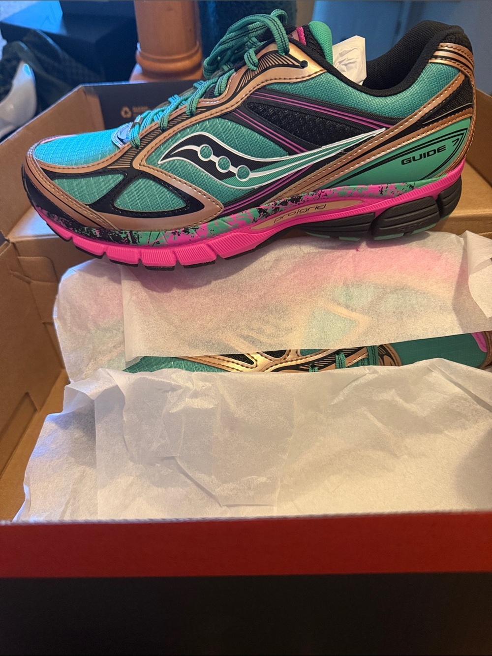 Saucony ProGrid Guide 7 Hi Octane